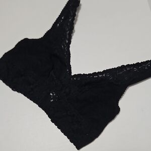 Felina Lined Black Lace Wireless Bralette Size MM